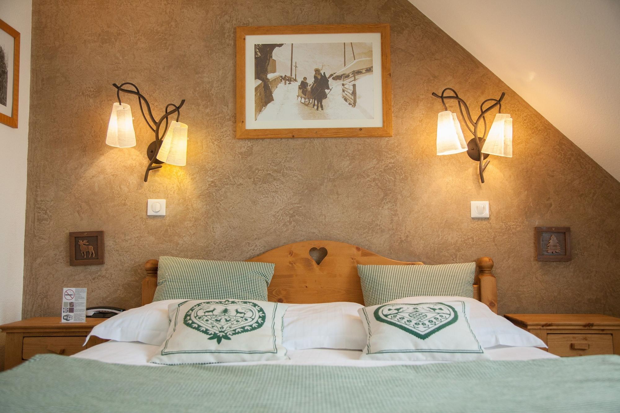 Hotel Des Princes, Chambery Centre ภายนอก รูปภาพ