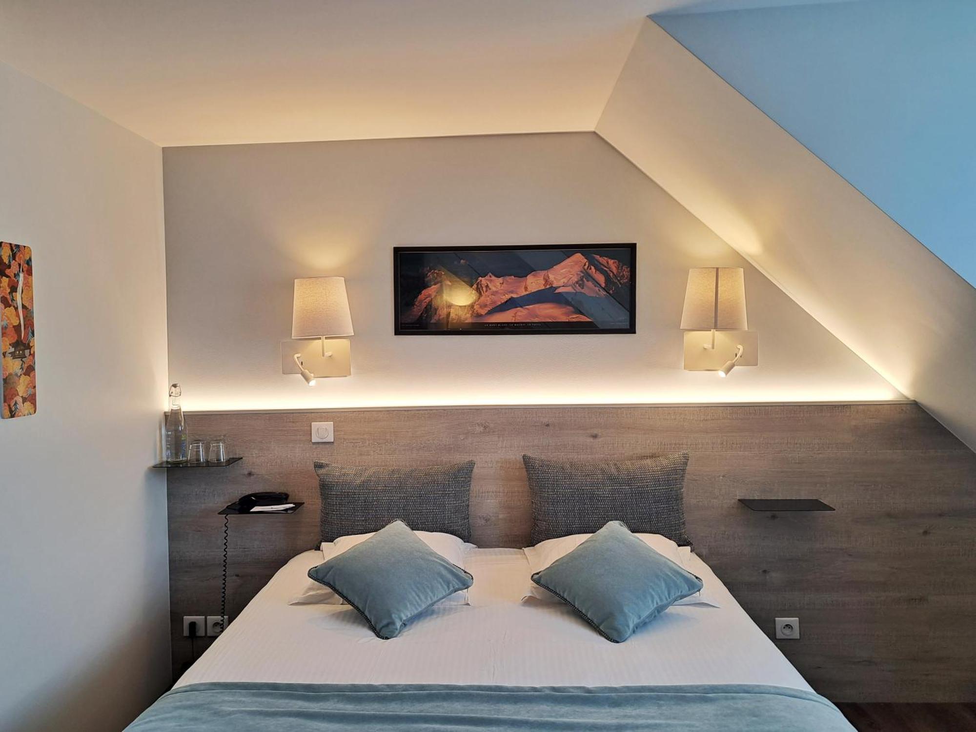 Hotel Des Princes, Chambery Centre ภายนอก รูปภาพ