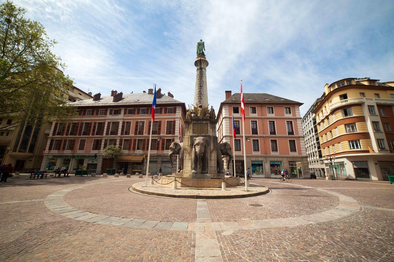 Hotel Des Princes, Chambery Centre ภายนอก รูปภาพ