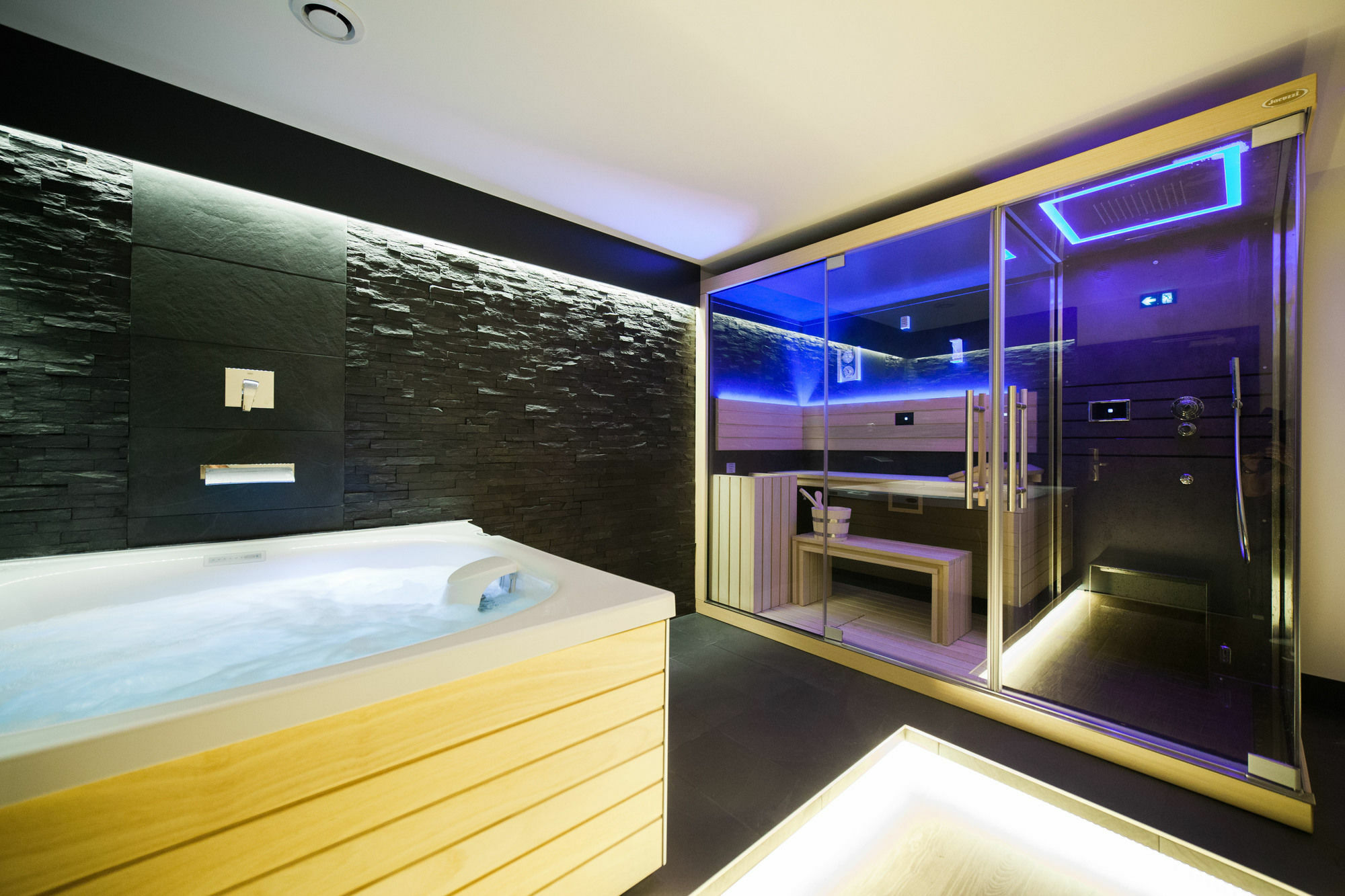 Hotel Des Princes, Chambery Centre ภายนอก รูปภาพ